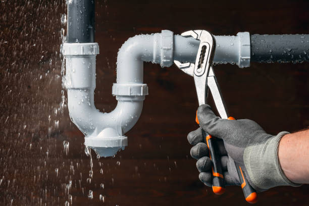 Professional Gas Line Repair technician working in Pompton Lakes, NJ